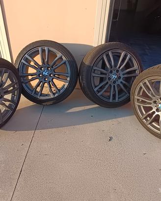 cerchi 19 originali BMW M sport  403m + invernali