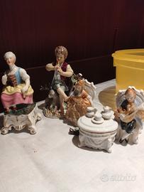 statuine in ceramica di Capodimonte 