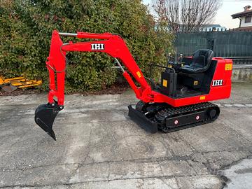 E284 - Escavatore 15 q IHI