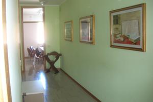 Ufficio con pareti attrezzate e archivio 347 22 42