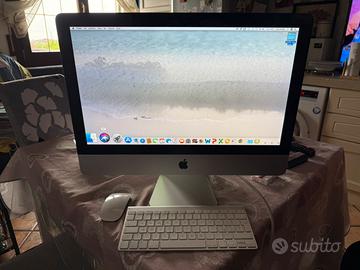 Imac 2011 con tastiera e mouse