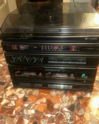 Stereo con giradischi