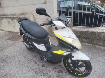 Scooter Kymco super 8 50