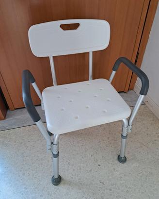 Sedia da doccia ad altezza regolabile