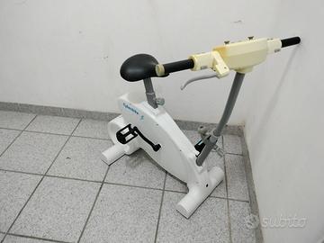 Nintendo WII accessorio/gioco Cyberbike Cyclette