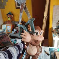 scimmia in carta pesta