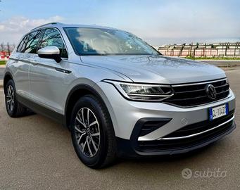 Volkswagen Tiguan 2.0 Tdi 122CV Life FARI LED