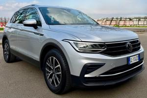Volkswagen Tiguan 2.0 Tdi 122CV Life FARI LED