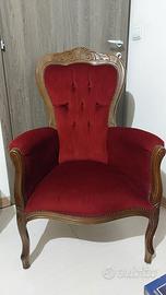 Poltrona classica in velluto rosso