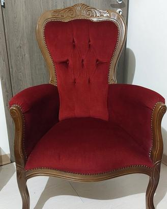 Poltrona classica in velluto rosso