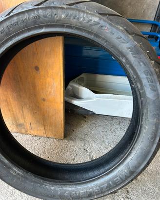 Gomma posteriore motard 130/70