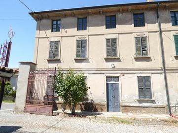 CASA SEMINDIPENDENTE A ZENEVREDO