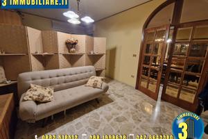 Via delle belle arti: 140 mq + box + posto auto