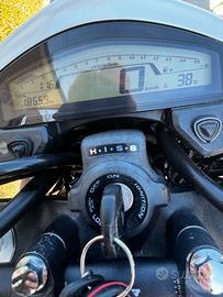 Honda CBF 600 - 2011