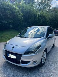 Auto Scenic Renault  X mod Luxe 1.5 dci