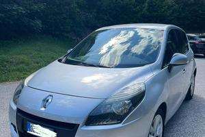 Auto Scenic Renault  X mod Luxe 1.5 dci