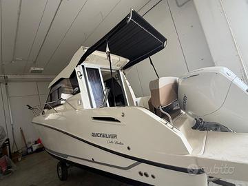 Barca Quicksilver Weekend 675 con Mercury F225 V6