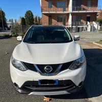 Nissan quashquai 1.5 all. 360 full optional