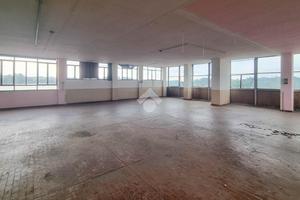 MAGAZZINO A MISSAGLIA