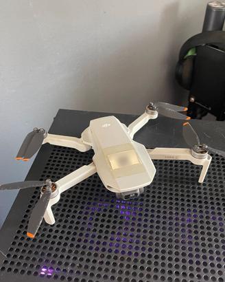 DJI Mini 2 Fly More Combo – 3 batterie – Completo