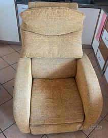 poltrona relax elettrica reclinabile