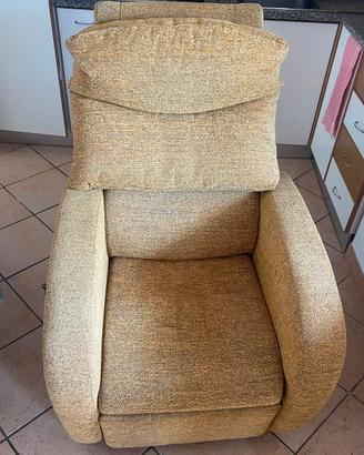 poltrona relax elettrica reclinabile