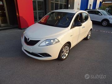 Lancia Ypsilon 1.2 69 CV 5 porte GPL Ecochic Gold