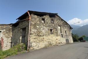 CASA SEMINDIPENDENTE A TEGLIO