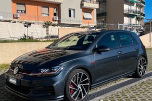 Volkswagen Golf 7.5 GTI Performance 245 cv Manuale