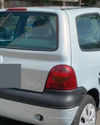 Renault Twingo 1.2 benzina – 2005 – 160.000 km