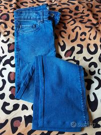 Pantaloni donna a zampa di elefante