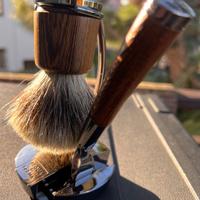 KIT PENNELLO/RASOIO ACQUA DI PARMA