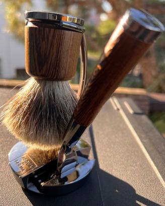 KIT PENNELLO/RASOIO ACQUA DI PARMA