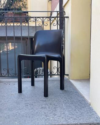 Artemide sedia Selene Vico Magistretti marrone