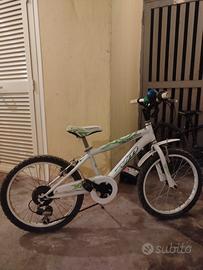 bici bambino 8/9 anni 6 marce Shimano