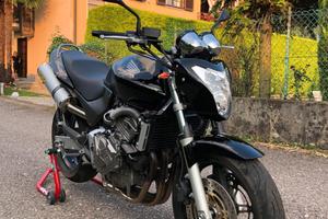 Honda Hornet 600 -