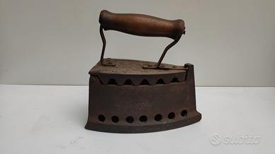 Ferro da stiro a carboni