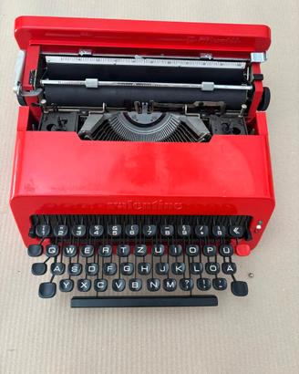 Olivetti Valentine con numero 1 rara con difetto