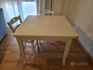 tavolo quadrato legno massello + 4 sedie