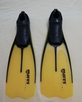 Pinne Mares tg. 42-43/8-9 -Nuove-