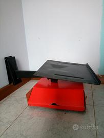 Supporto da parete per TV/monitor