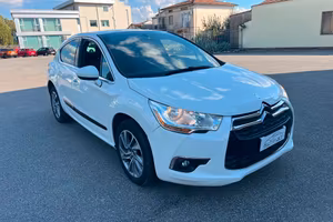 Citroen DS4 1.6 e-hdi (airdream) So Chic 115cv