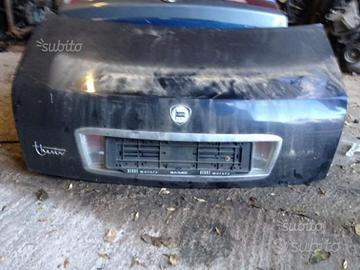 Cofano posteriore lancia thesis