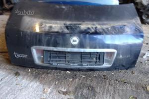 Cofano posteriore lancia thesis
