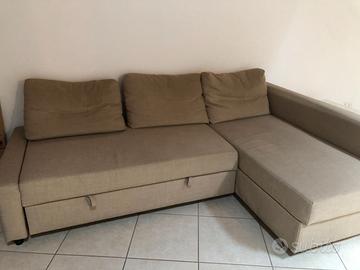 Divano ikea a tre posti