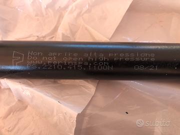 Pistoni sollevamento letto