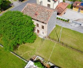 RUSTICO A LESTIZZA