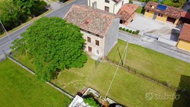 RUSTICO A LESTIZZA