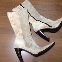 Stivali tacco beige Numero 37 - NUOVO