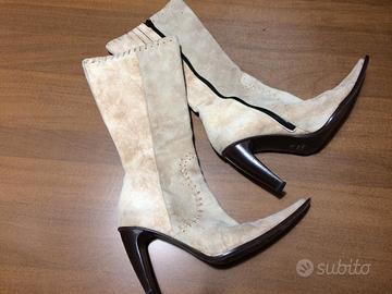 Stivali tacco beige Numero 37 - NUOVO